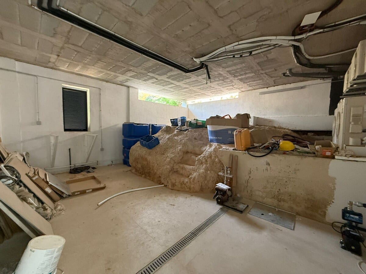 5 sovrum Villa till salu i Santa Ponsa med pool garage - 3 100 000 € (Ref: 9287195)