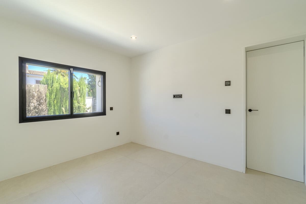 Chalet de 3 habitaciones en Badia Gran en venta con garaje - 1.800.000 € (Ref: 9287325)