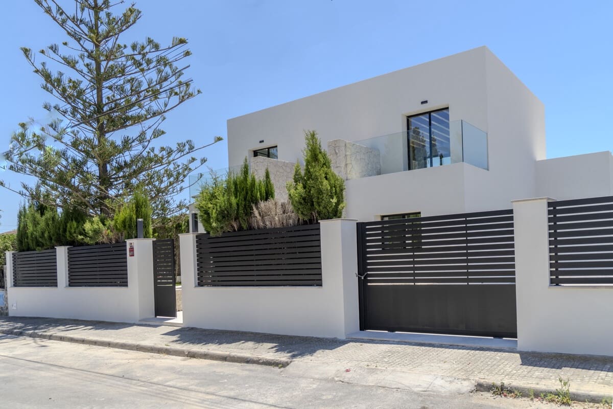 Chalet de 3 habitaciones en Badia Gran en venta con garaje - 1.800.000 € (Ref: 9287325)