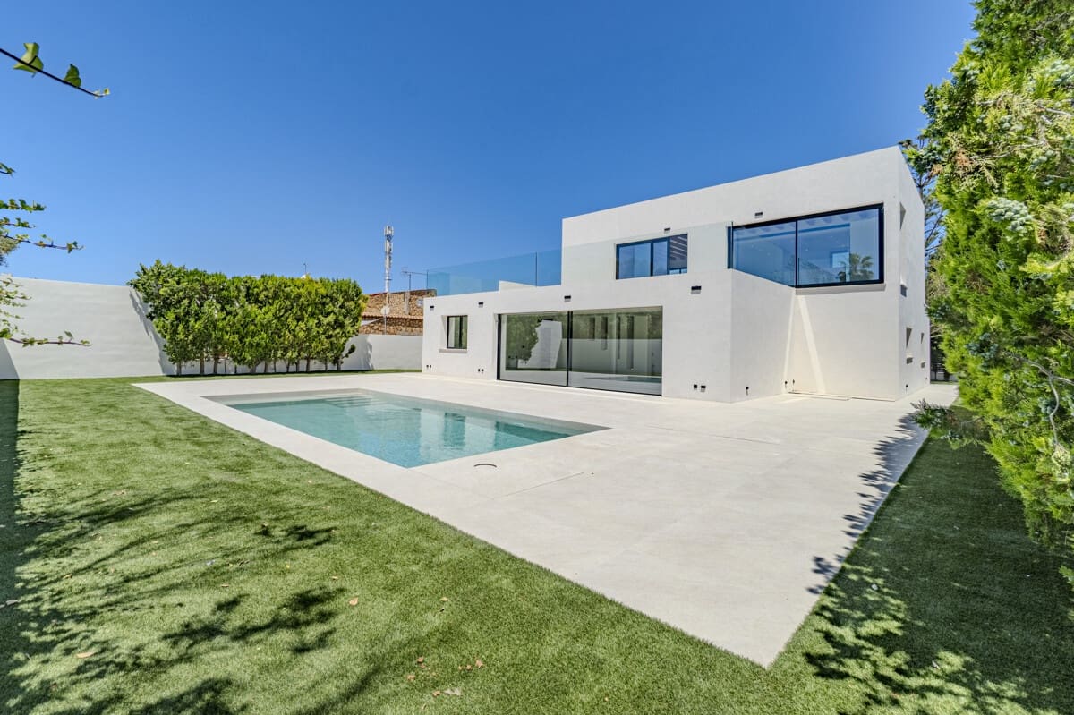 Chalet de 3 habitaciones en Badia Gran en venta con garaje - 1.800.000 € (Ref: 9287325)