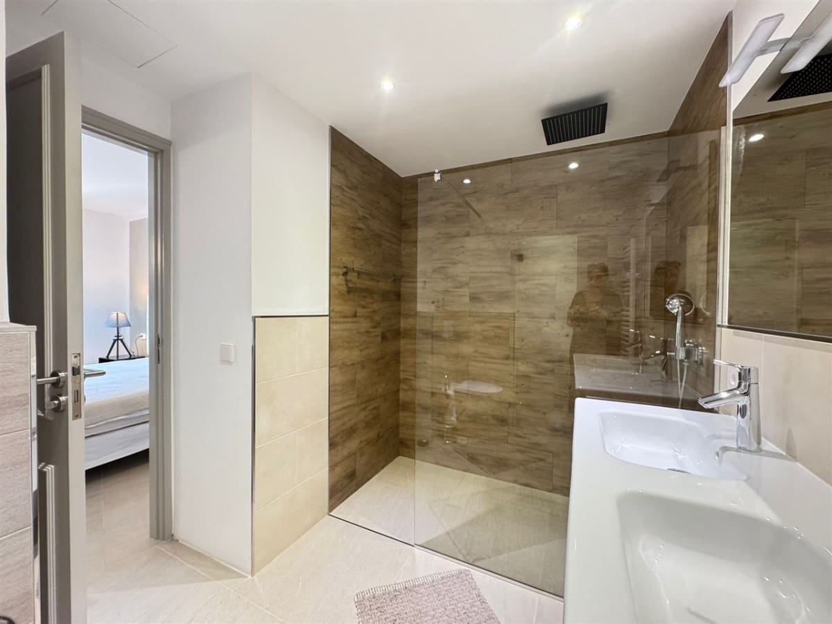 2 slaapkamer Flat te koop in Costa de la Calma - € 645.000 (Ref: 9294092)