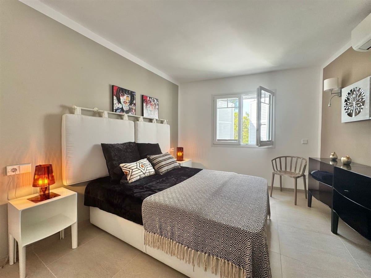 2 slaapkamer Flat te koop in Costa de la Calma - € 645.000 (Ref: 9294092)