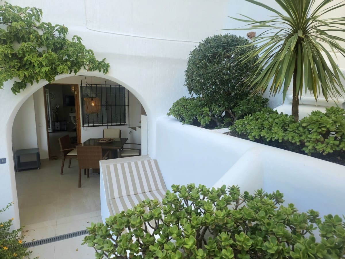 2 slaapkamer Flat te koop in Costa de la Calma - € 645.000 (Ref: 9294092)