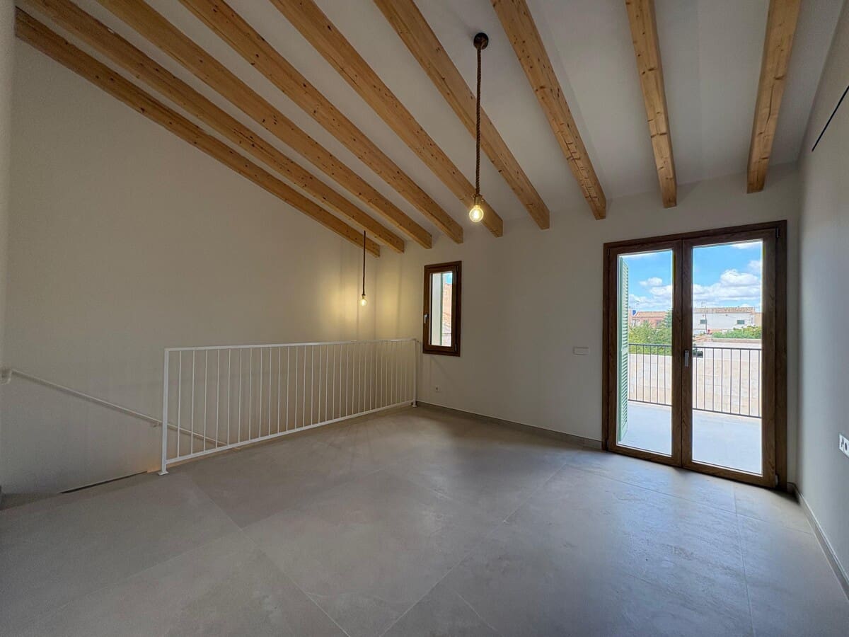 4 soveværelse Rækkehus til salg i Ses Salines med swimmingpool - € 1.600.000 (Ref: 9298998)