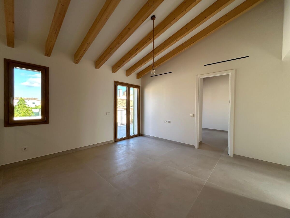 4 soveværelse Rækkehus til salg i Ses Salines med swimmingpool - € 1.600.000 (Ref: 9298998)