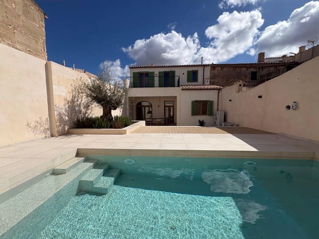 4 chambre Villa/Maison Mitoyenne à vendre à Ses Salines avec piscine - 1 600 000 € (Ref: 9298998)