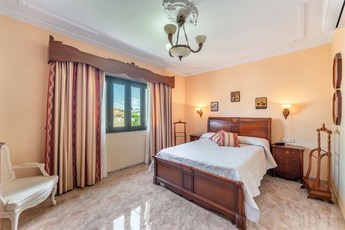 3 bedroom Villa for sale in Marratxi with pool garage - € 980,000 (Ref: 9319821)