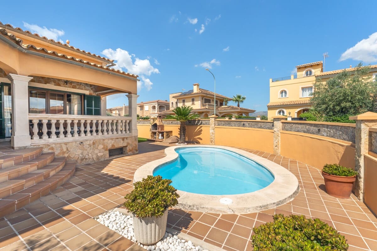 3 bedroom Villa for sale in Marratxi with pool garage - € 980,000 (Ref: 9319821)