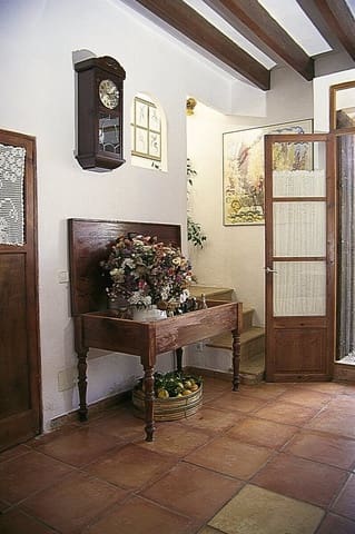 16 sypialnia Finka/Dom wiejski na sprzedaż w Felanitx z basenem garażem - 3 700 000 € (Ref: 9322319)