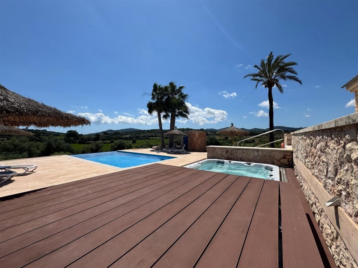 3 makuuhuone Maalaistalo myytävänä paikassa Manacor mukana 
autotalli - 2 100 000 € (Ref: 9329824)