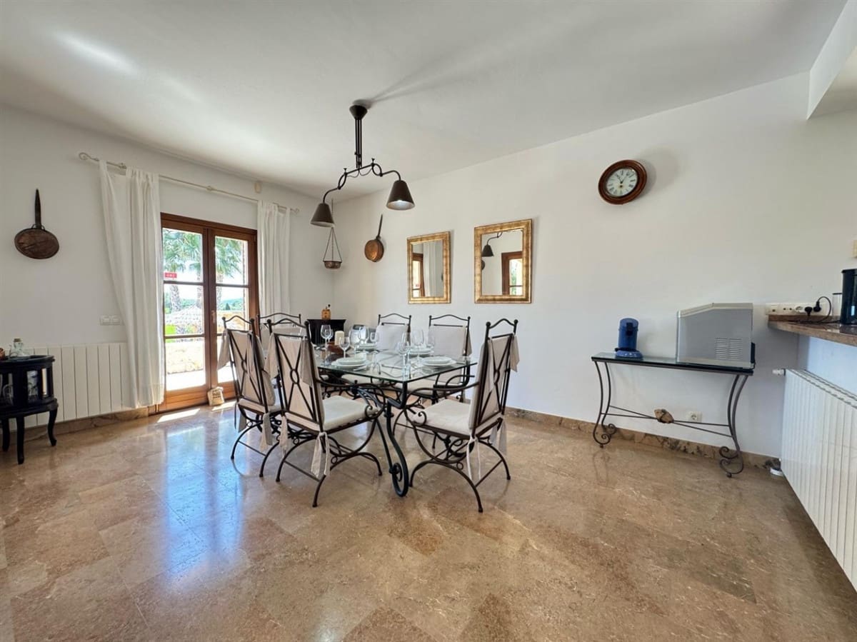 3 makuuhuone Maalaistalo myytävänä paikassa Manacor mukana 
autotalli - 2 100 000 € (Ref: 9329824)