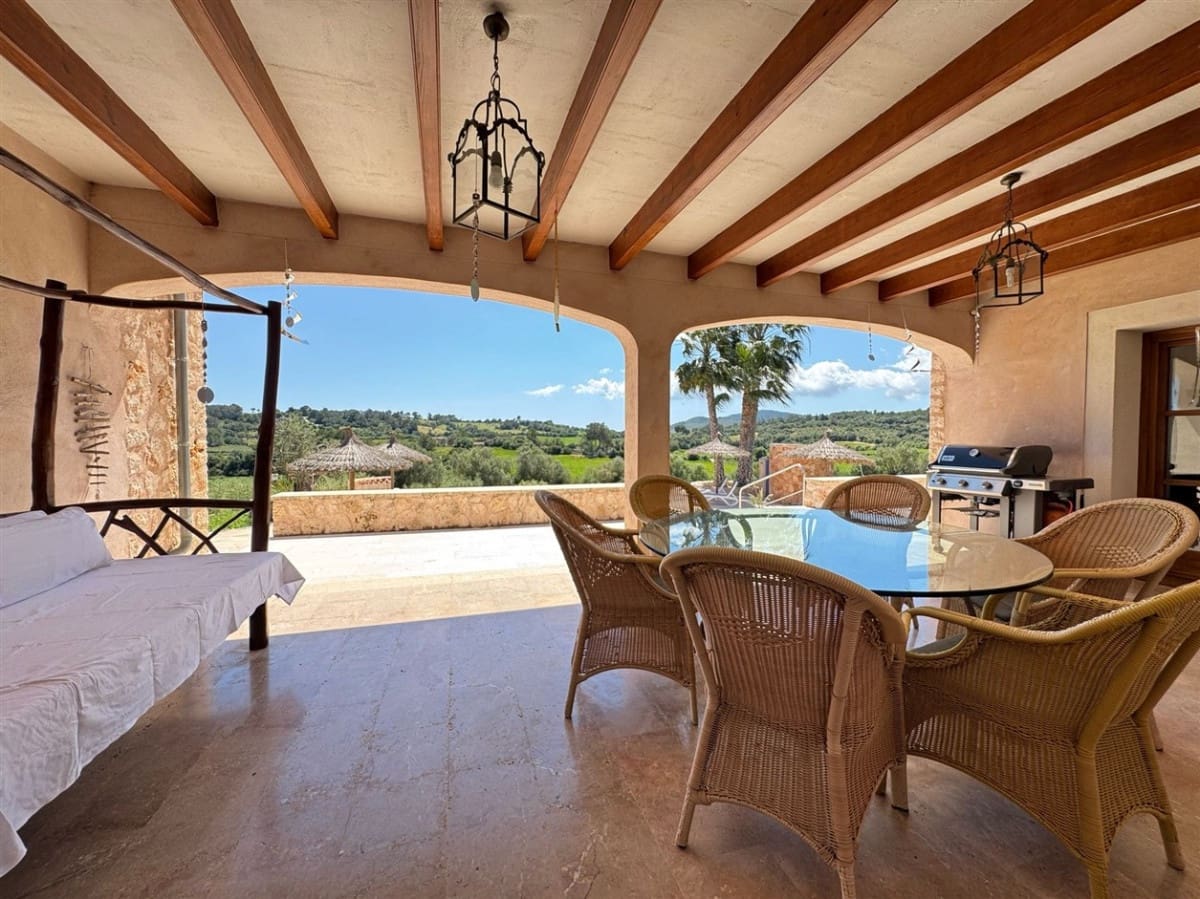 3 makuuhuone Maalaistalo myytävänä paikassa Manacor mukana 
autotalli - 2 100 000 € (Ref: 9329824)