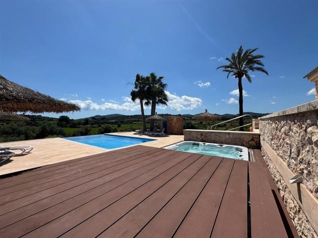 3 makuuhuone Maalaistalo myytävänä paikassa Manacor mukana 
autotalli - 2 100 000 € (Ref: 9329824)