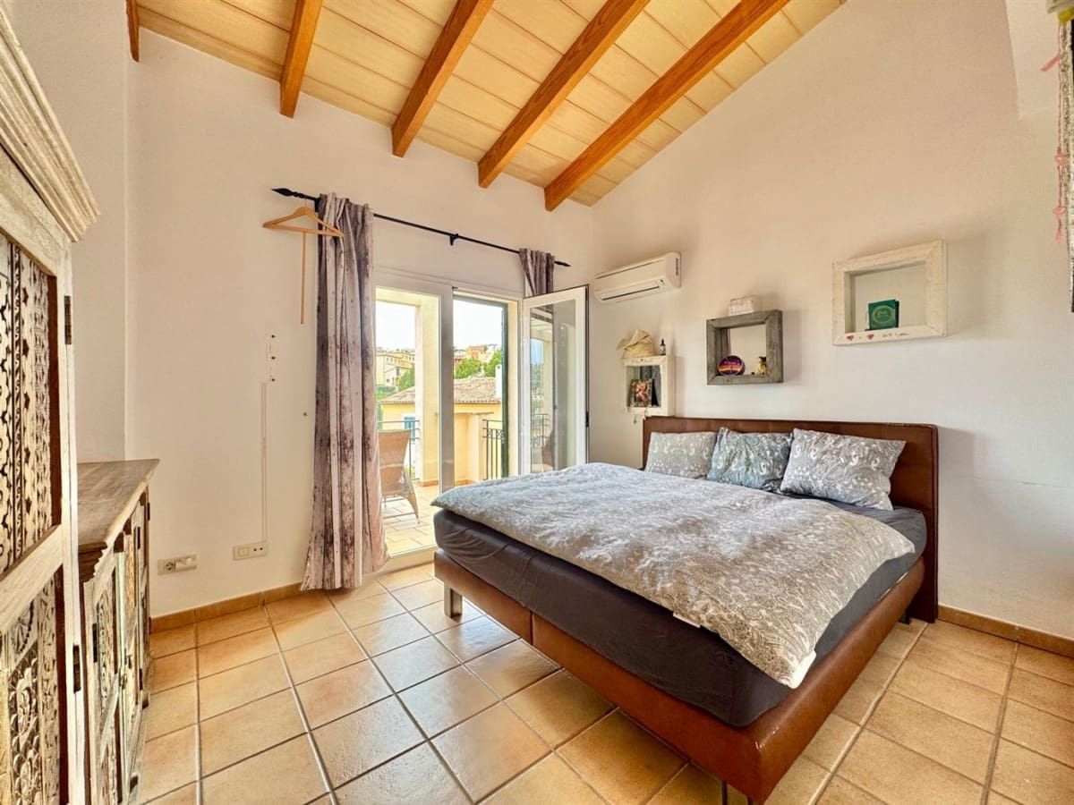 4 Zimmer Villa zu verkaufen in Es Camp De Mar / El Camp De Mar mit Pool - 899.000 € (Ref: 9331813)