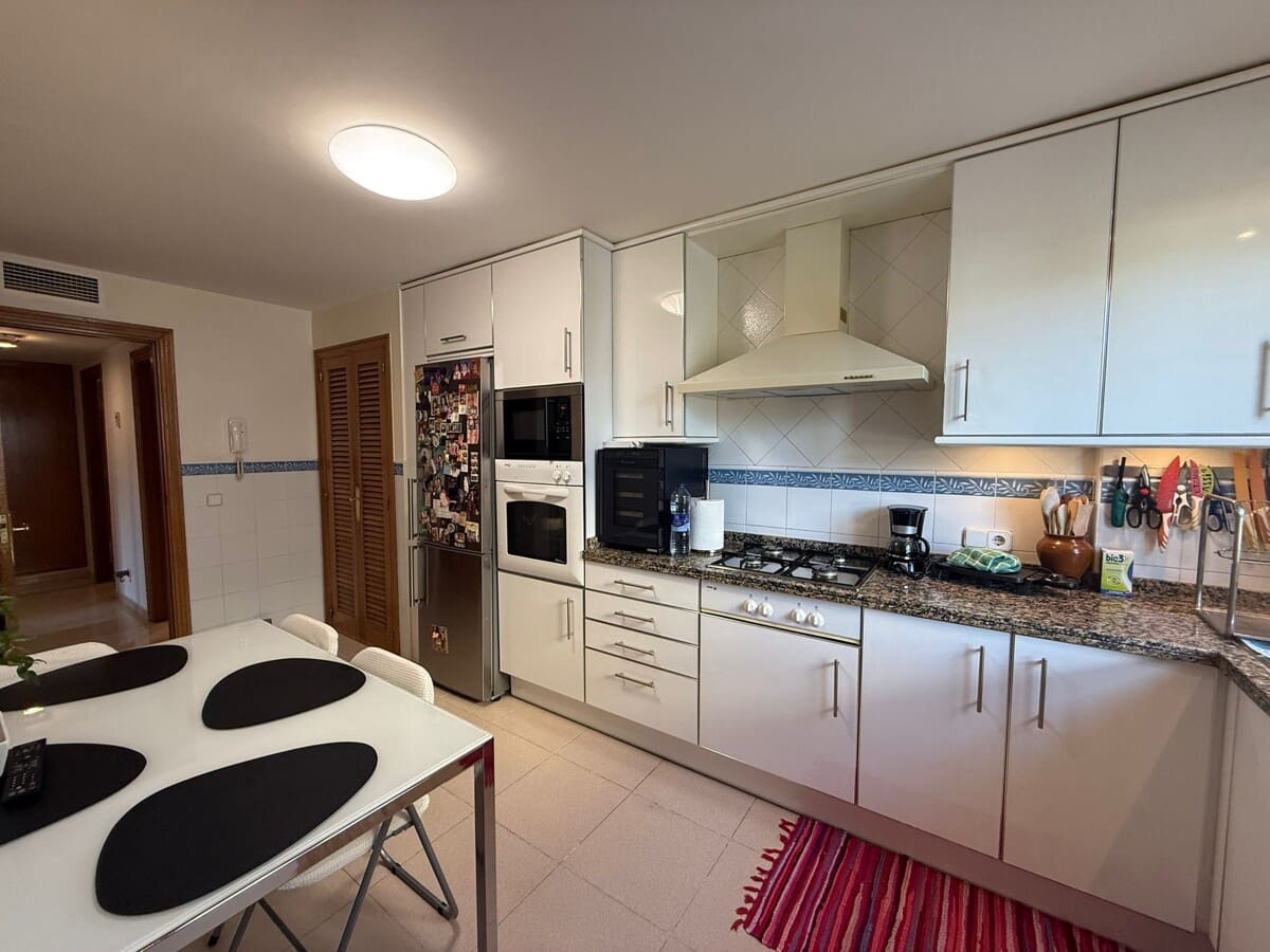 2 sovrum Lägenhet till salu i Genova med pool garage - 695 000 € (Ref: 9345312)