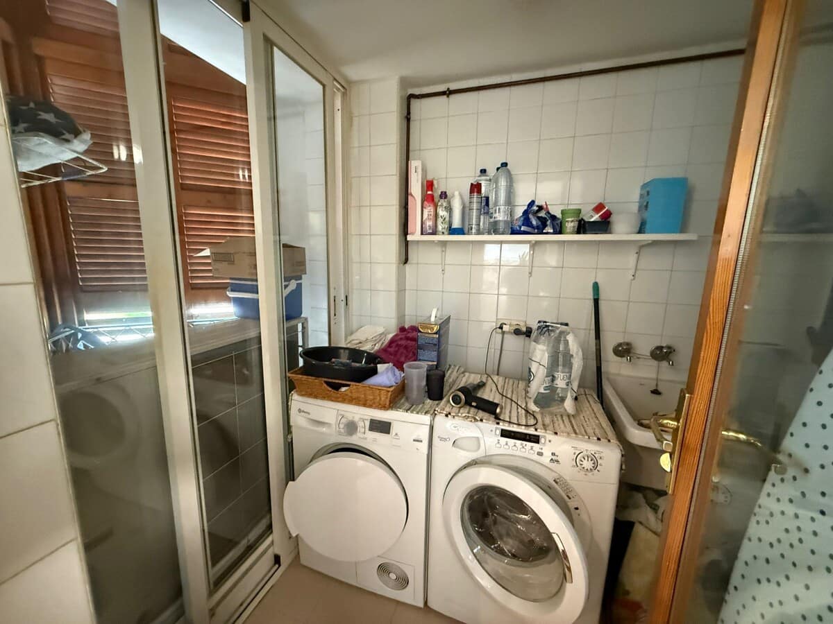 2 sovrum Lägenhet till salu i Genova med pool garage - 695 000 € (Ref: 9345312)