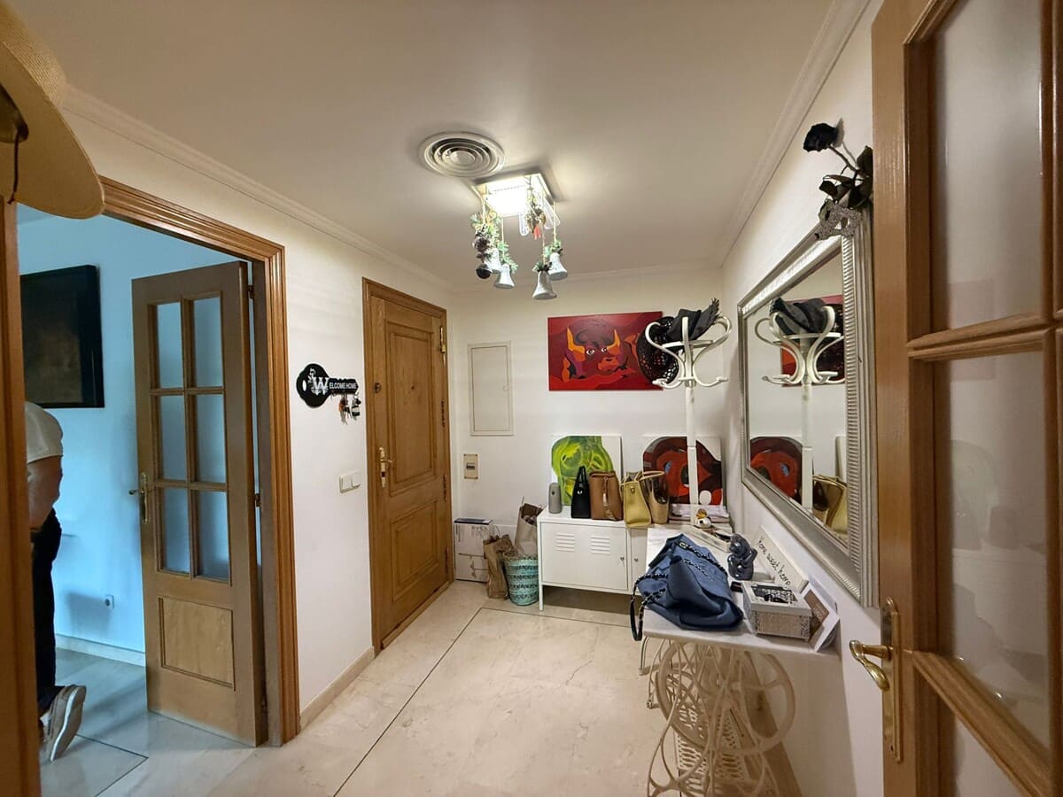 2 sovrum Lägenhet till salu i Genova med pool garage - 695 000 € (Ref: 9345312)