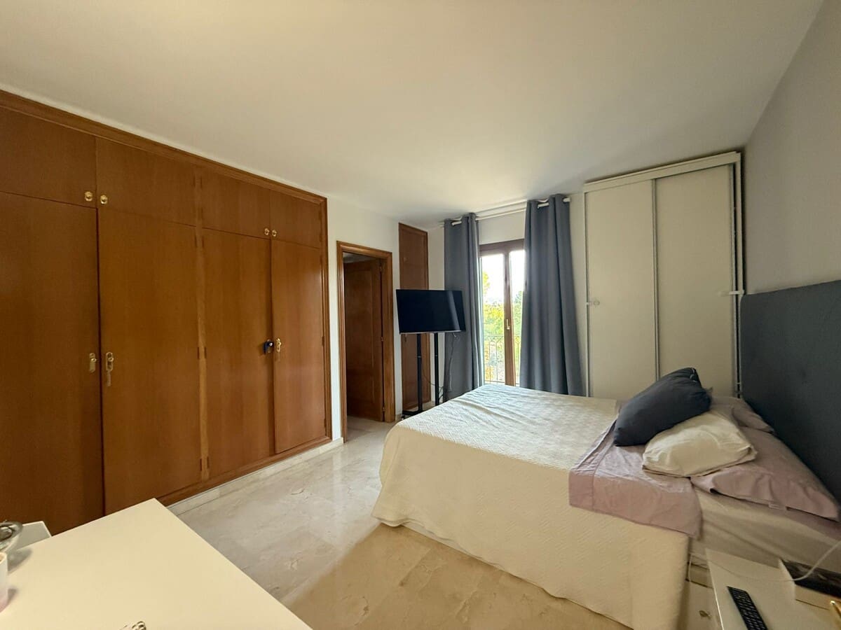 2 sovrum Lägenhet till salu i Genova med pool garage - 695 000 € (Ref: 9345312)