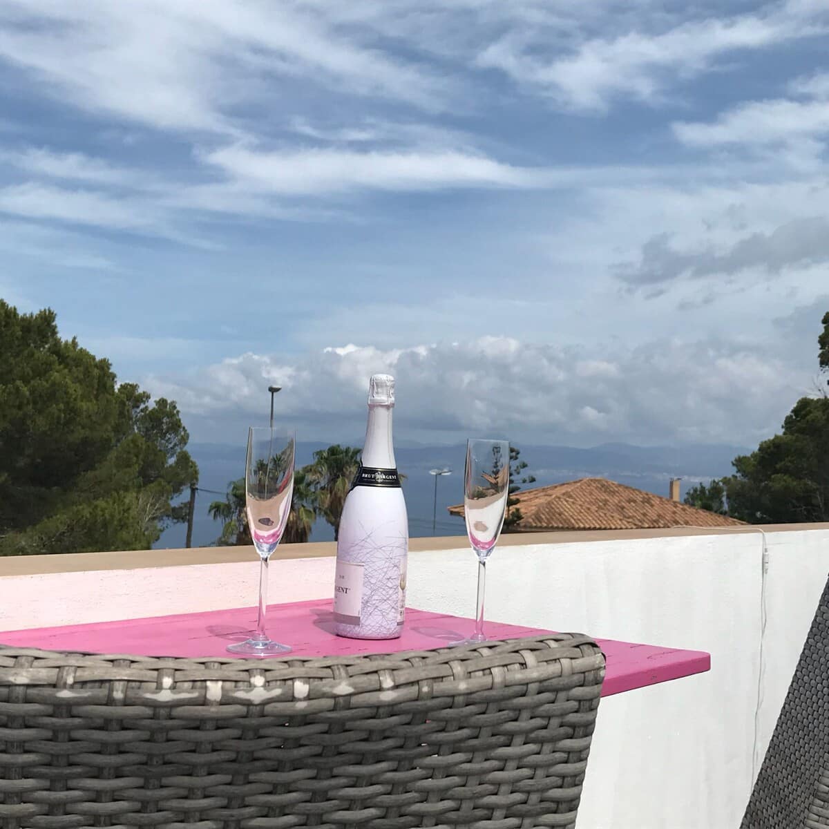 3 makuuhuone Omakotitalo myytävänä paikassa Tolleric mukana uima-altaan 
autotalli - 1 099 000 € (Ref: 9346553)