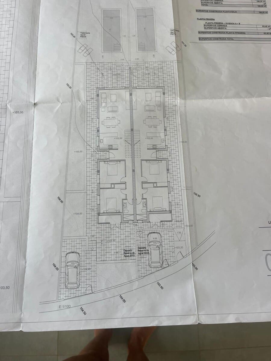 3 makuuhuone Omakotitalo myytävänä paikassa Tolleric mukana uima-altaan 
autotalli - 1 099 000 € (Ref: 9346553)
