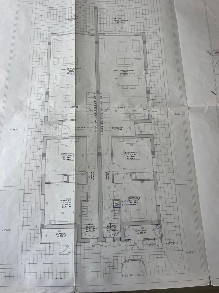 3 makuuhuone Omakotitalo myytävänä paikassa Tolleric mukana uima-altaan 
autotalli - 1 099 000 € (Ref: 9346553)