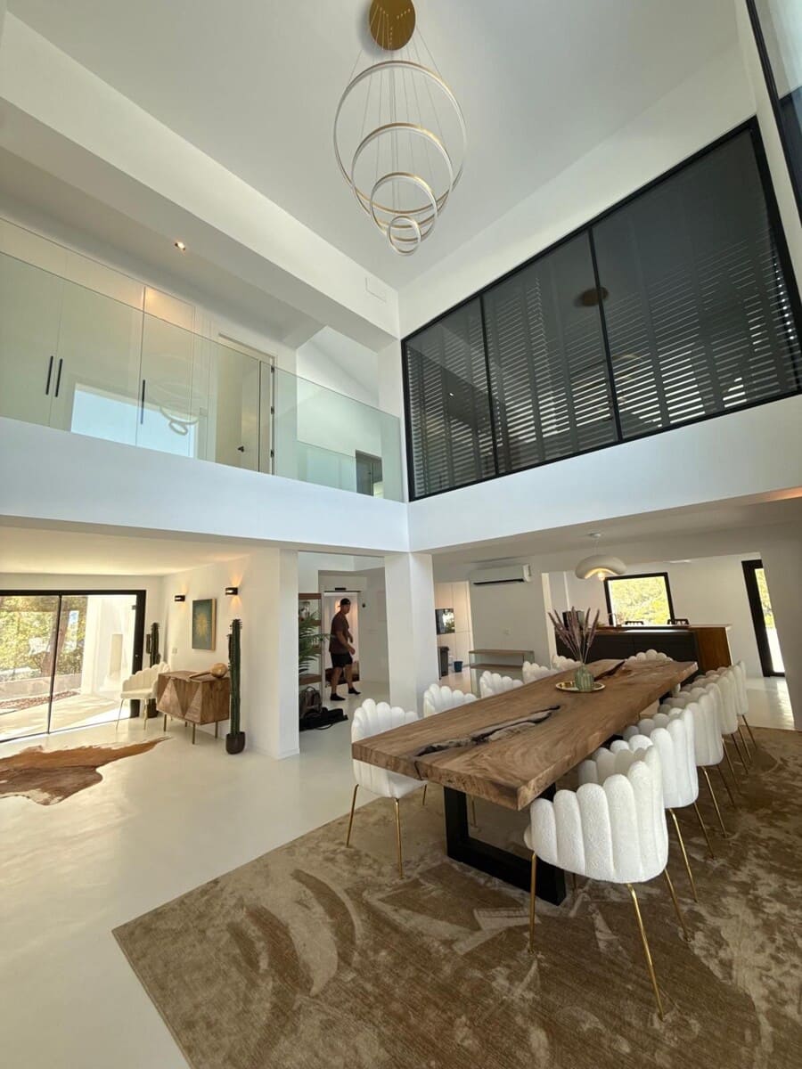 5 camera da letto Villa da affittare in Genova con piscina garage - 12.000 € (Rif: 9357689)