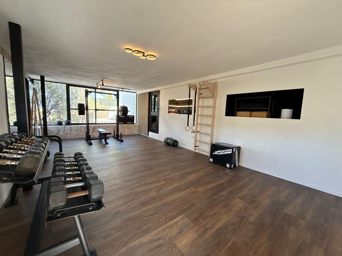 5 camera da letto Villa da affittare in Genova con piscina garage - 12.000 € (Rif: 9357689)