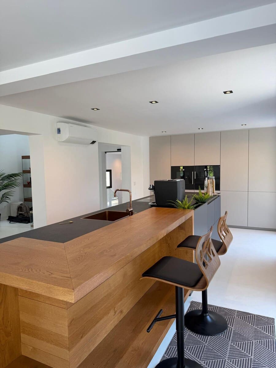 5 camera da letto Villa da affittare in Genova con piscina garage - 12.000 € (Rif: 9357689)