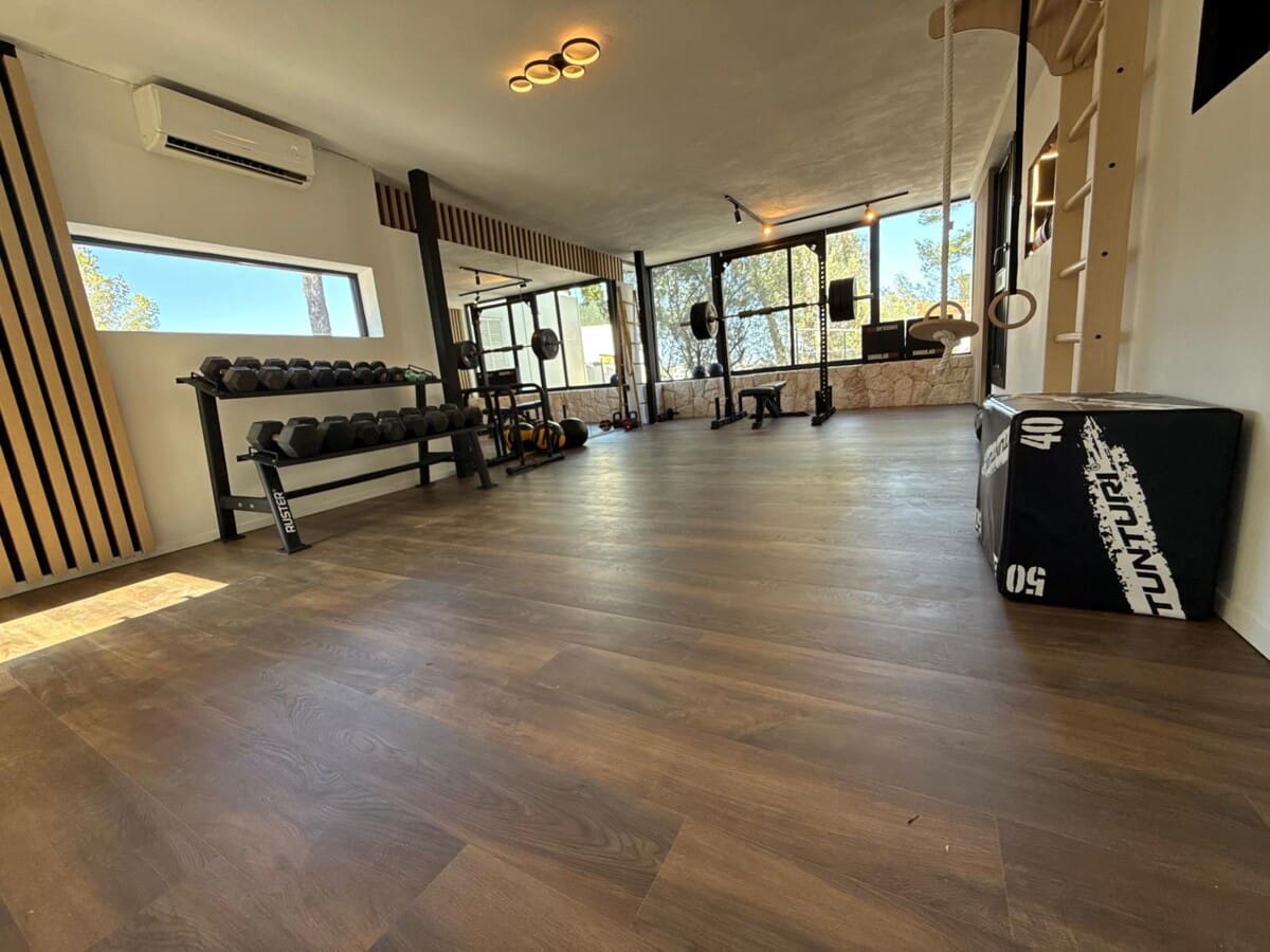 5 camera da letto Villa da affittare in Genova con piscina garage - 12.000 € (Rif: 9357689)