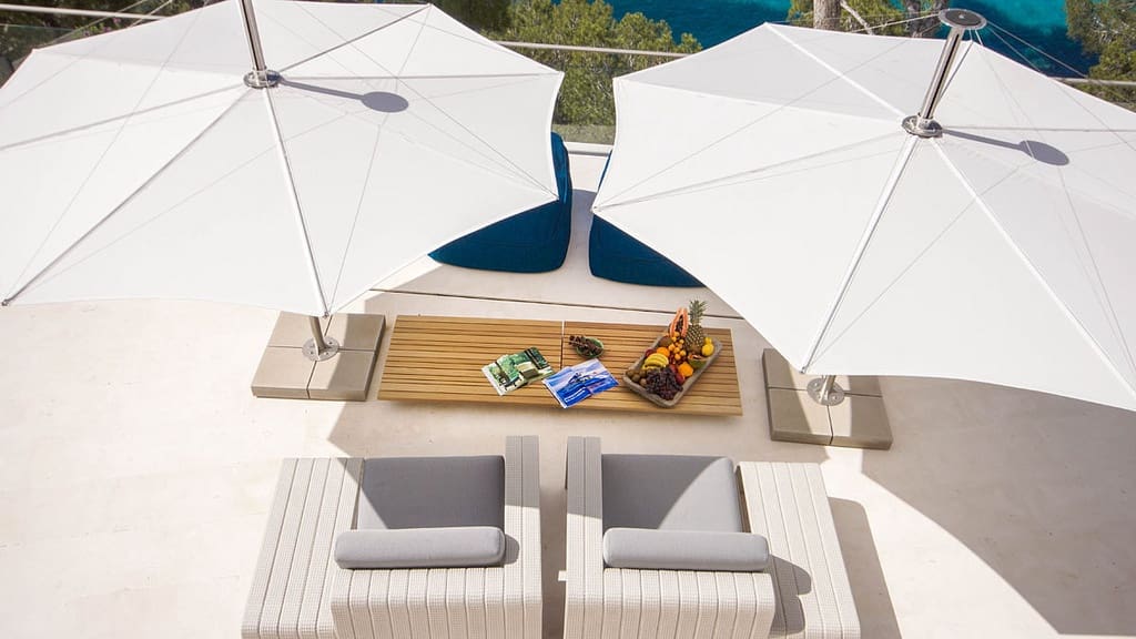 9 bedroom Villa for sale in Es Camp De Mar / El Camp De Mar with pool garage - € 15,000,000 (Ref: 9357690)