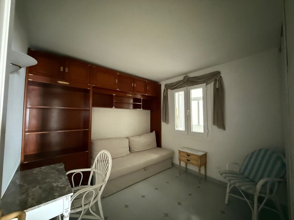 2 bedroom Flat for sale in Illetas with pool - € 695,000 (Ref: 9400232)