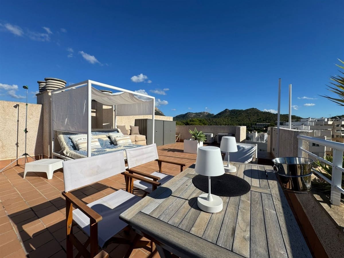 1 bedroom Penthouse for sale in Es Camp De Mar / El Camp De Mar with garage - € 545,000 (Ref: 9400233)