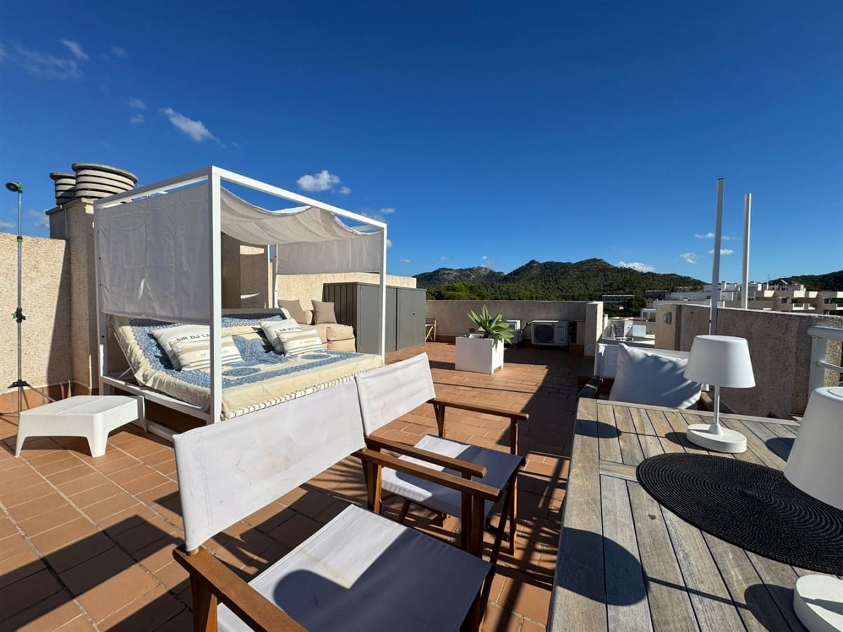 1 bedroom Penthouse for sale in Es Camp De Mar / El Camp De Mar with garage - € 545,000 (Ref: 9400233)