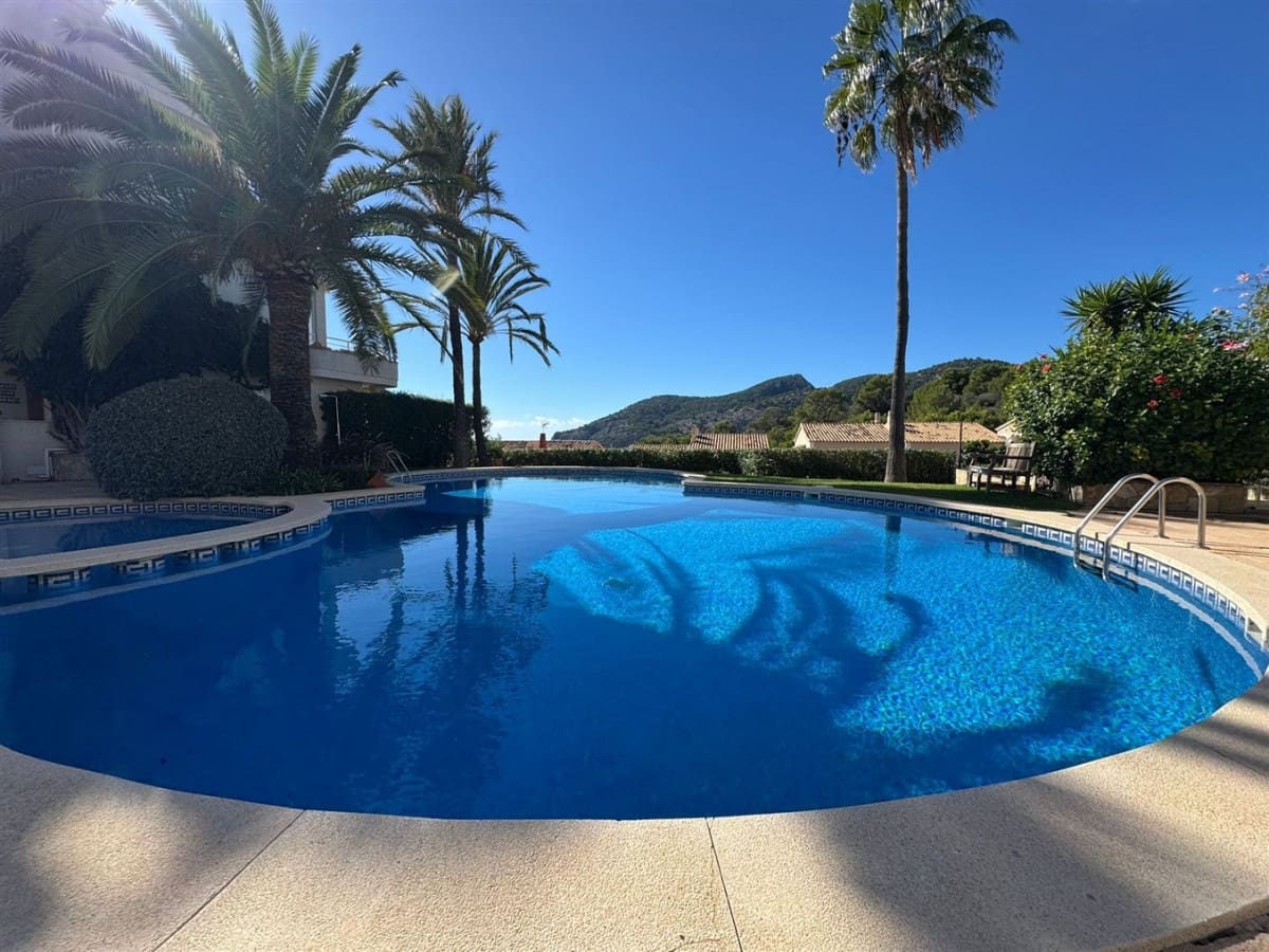 1 bedroom Penthouse for sale in Es Camp De Mar / El Camp De Mar with garage - € 545,000 (Ref: 9400233)