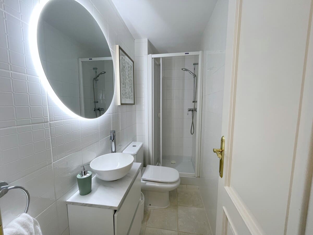 2 bedroom Flat for sale in Santa Ponsa with pool garage - € 550,000 (Ref: 9405842)