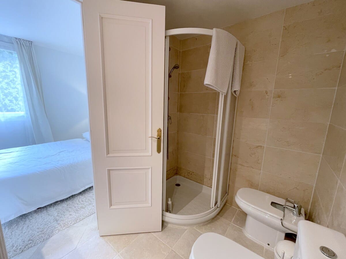 2 bedroom Flat for sale in Santa Ponsa with pool garage - € 550,000 (Ref: 9405842)