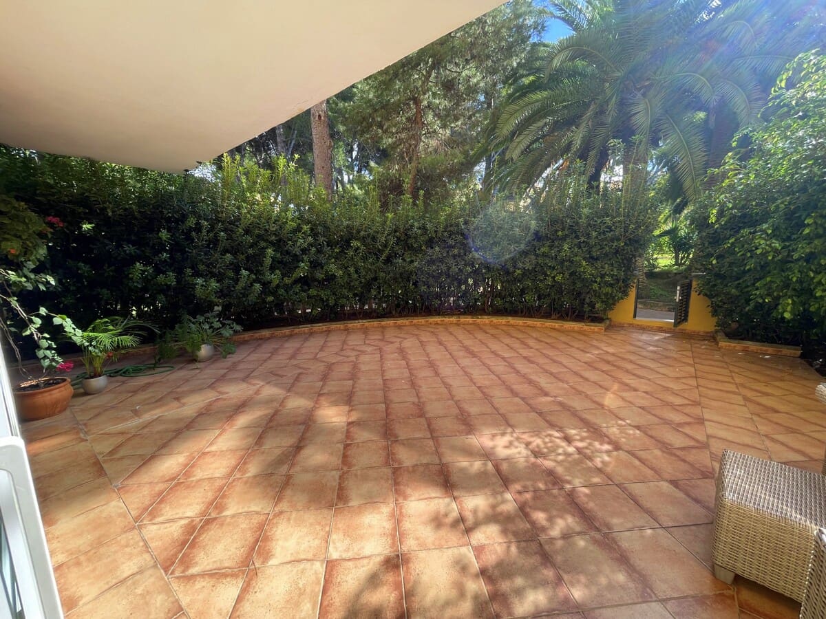 2 bedroom Flat for sale in Santa Ponsa with pool garage - € 550,000 (Ref: 9405842)