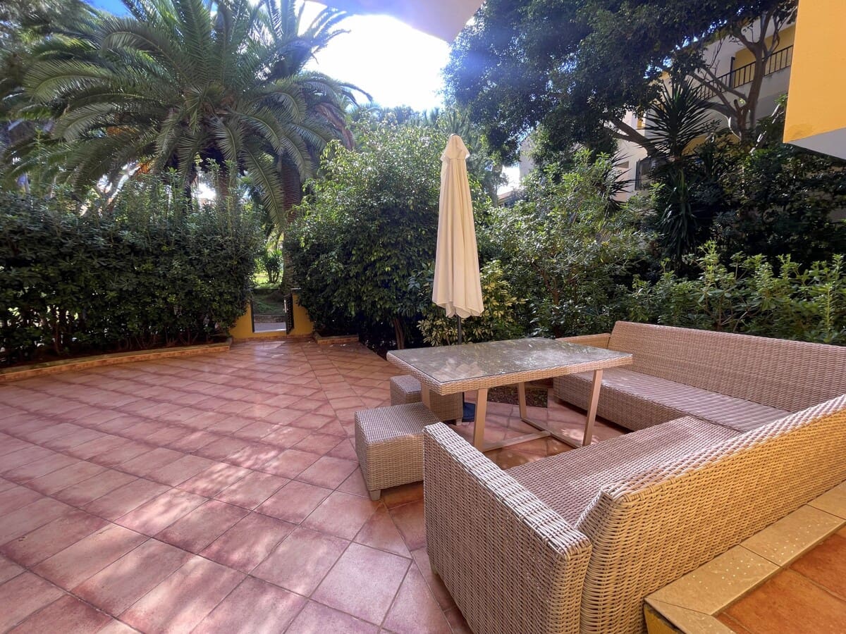 2 bedroom Flat for sale in Santa Ponsa with pool garage - € 550,000 (Ref: 9405842)