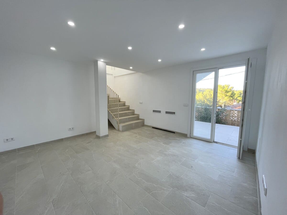 3 soveværelse Villa til salg i Costa de la Calma med garage - € 850.000 (Ref: 9405843)