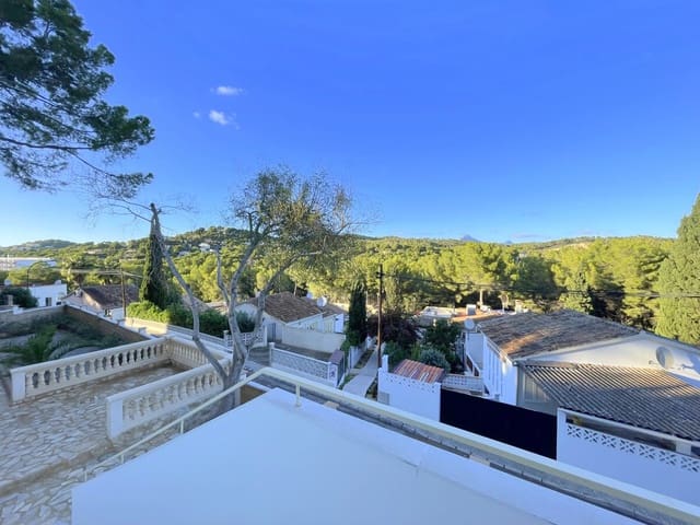 3 slaapkamer Villa te koop in Costa de la Calma, Calvià met garage - € 850.000 (Ref: 9405843)