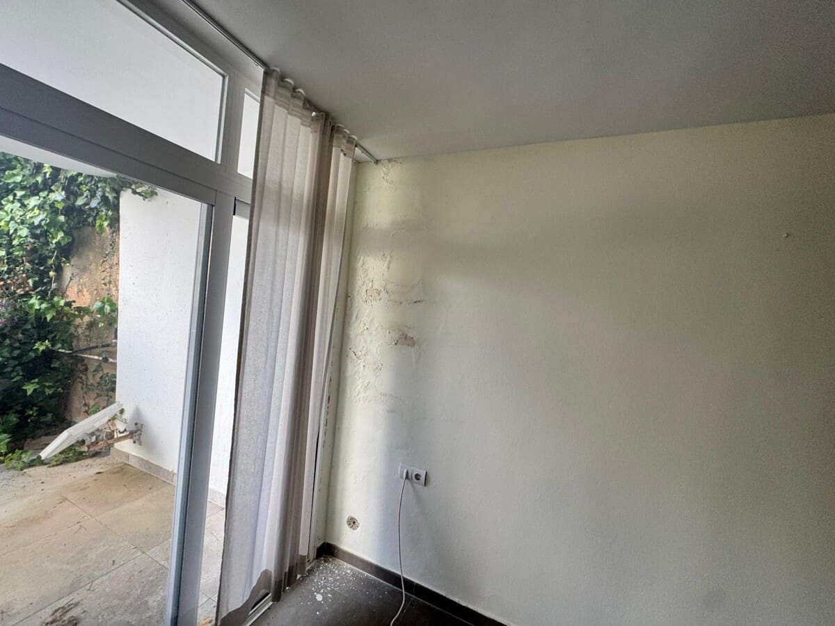 2 soveværelse Lejlighed til salg i Es Camp De Mar / El Camp De Mar med swimmingpool - € 550.000 (Ref: 9405844)