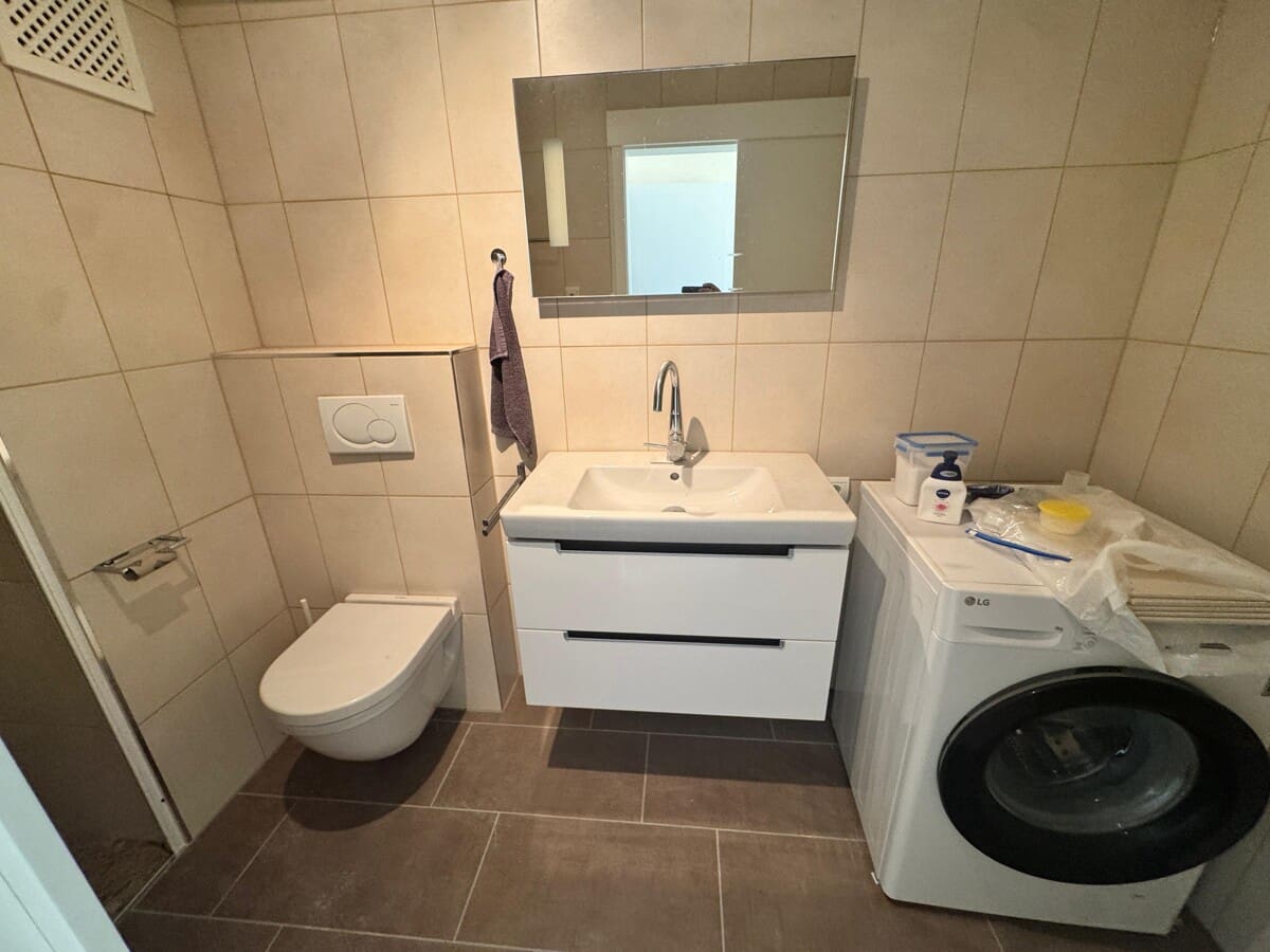 2 soveværelse Lejlighed til salg i Es Camp De Mar / El Camp De Mar med swimmingpool - € 550.000 (Ref: 9405844)