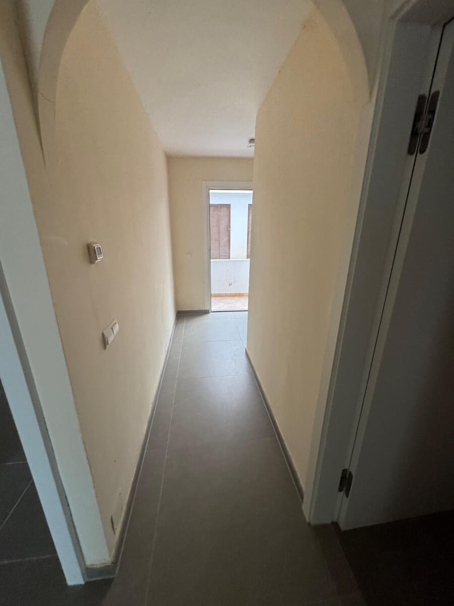 2 soveværelse Lejlighed til salg i Es Camp De Mar / El Camp De Mar med swimmingpool - € 550.000 (Ref: 9405844)