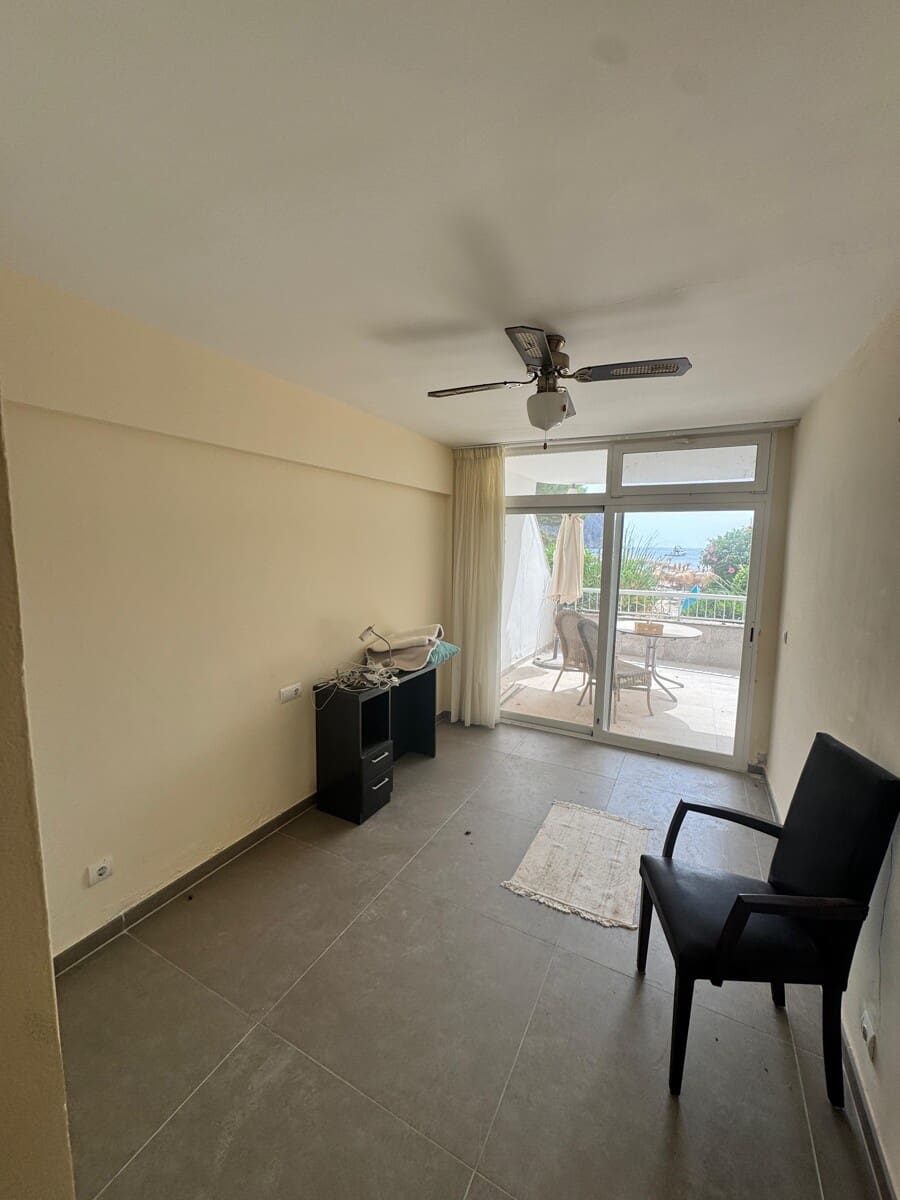 2 soveværelse Lejlighed til salg i Es Camp De Mar / El Camp De Mar med swimmingpool - € 550.000 (Ref: 9405844)