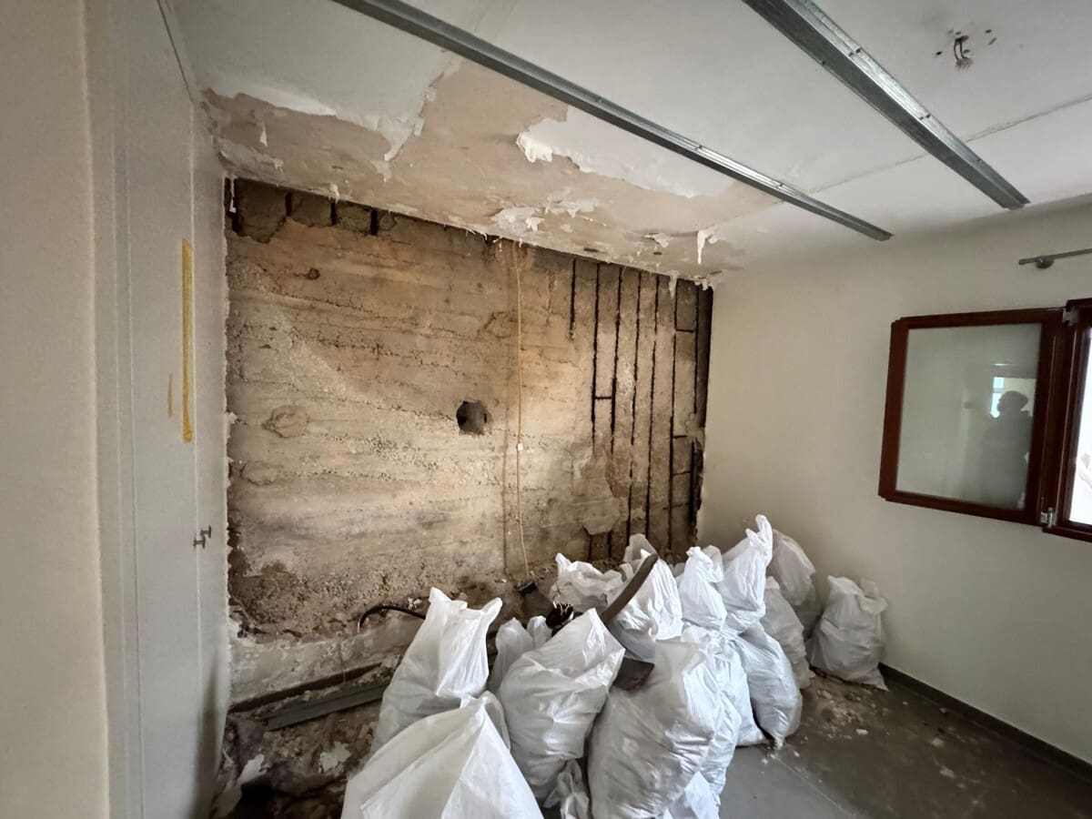 2 soveværelse Lejlighed til salg i Es Camp De Mar / El Camp De Mar med swimmingpool - € 550.000 (Ref: 9405844)