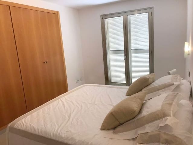 Villa/Maison Mitoyenne de 4 chambres à louer à Cala Vinyes / Cala Vinyas / Cala Viñas, Calvià avec piscine garage - 3 950 € (Ref: 9413244)