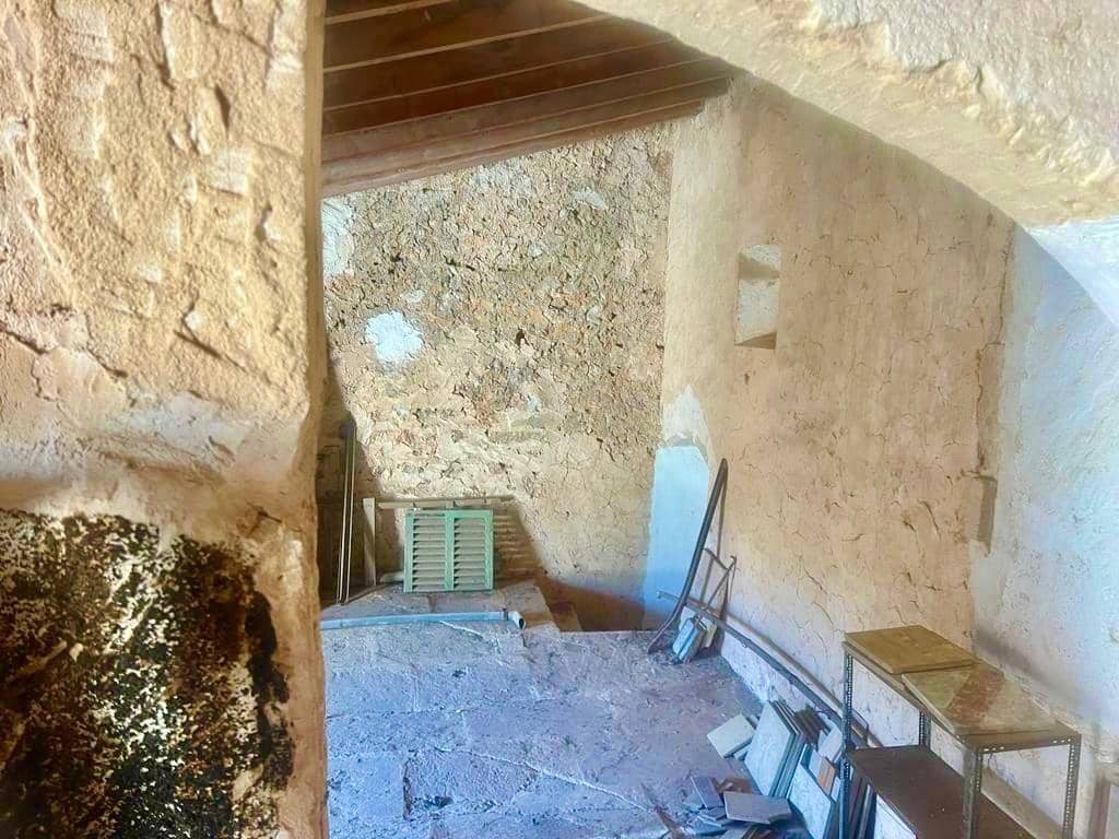 6 slaapkamer Rijtjeshuis te koop in Campos met garage - € 430.000 (Ref: 9415172)