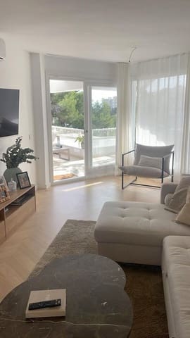 2 bedroom Flat for rent in Cala Vinyes / Cala Vinyas / Cala Viñas, Calvià with pool garage - € 1,750 (Ref: 9415173)