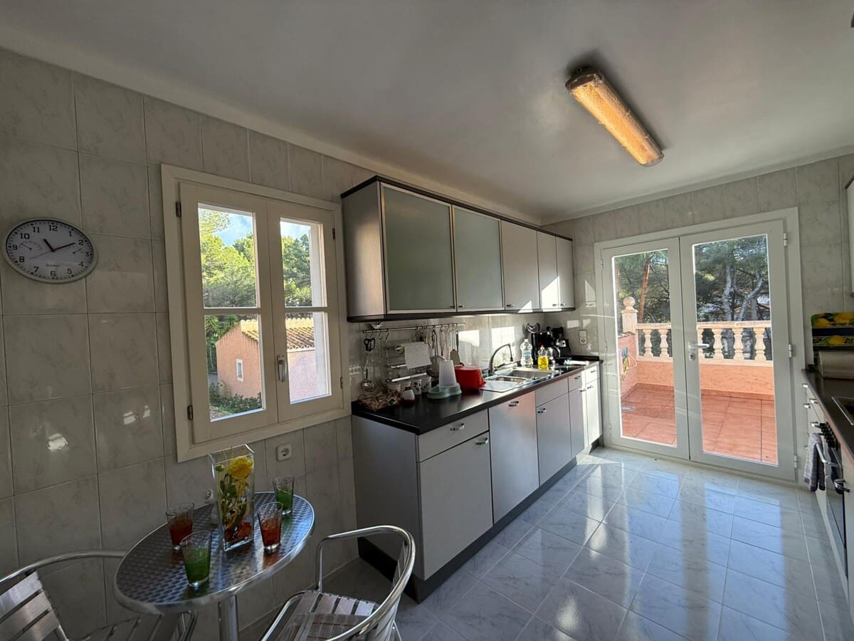 3 bedroom Villa for sale in Costa de la Calma with pool garage - € 1,200,000 (Ref: 9436398)