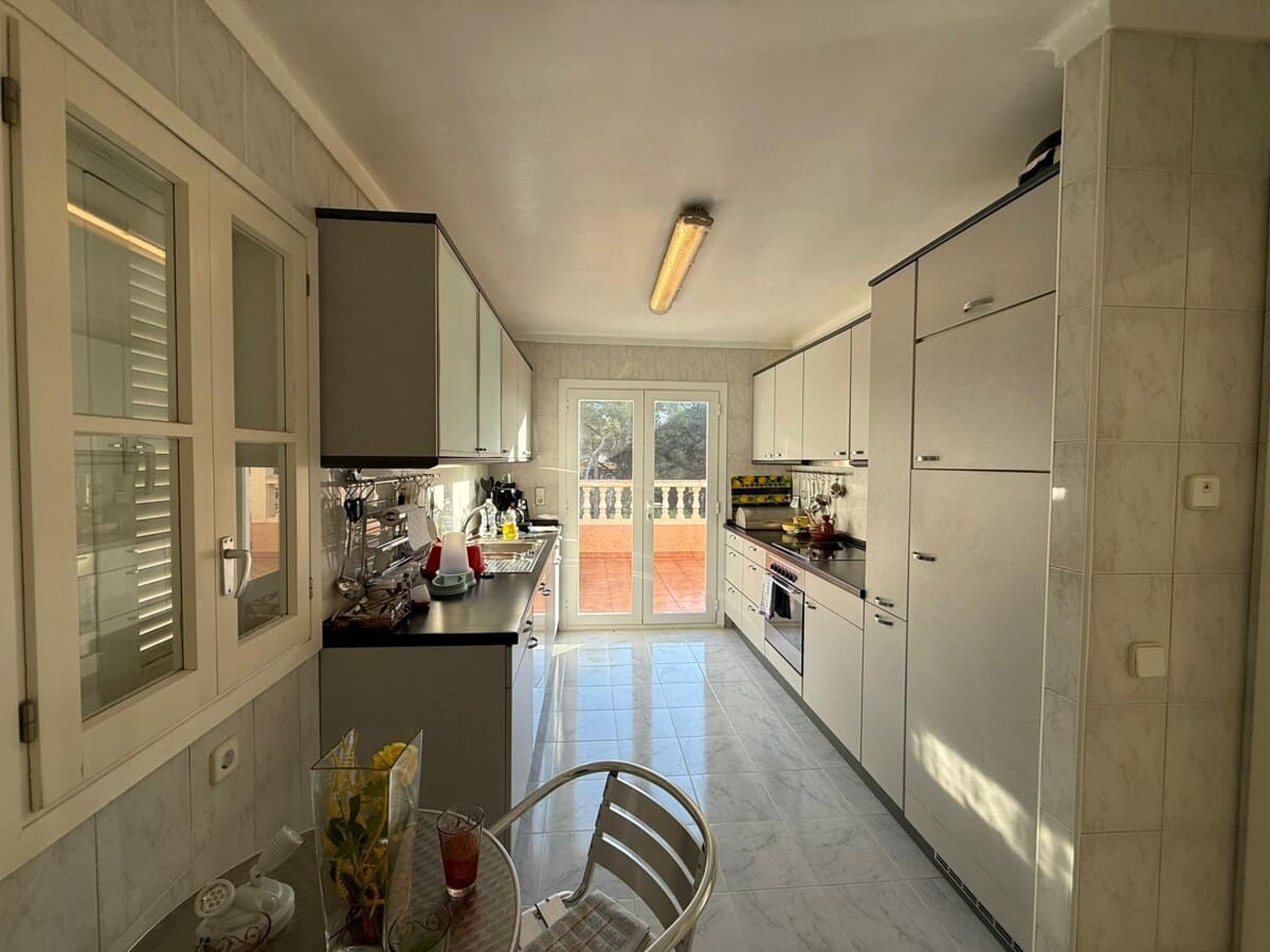 3 bedroom Villa for sale in Costa de la Calma with pool garage - € 1,200,000 (Ref: 9436398)